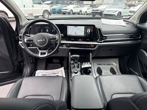 Used 2023 Kia Sportage EX image 12