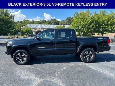 Used 2016 Toyota Tacoma TRD Sport w/ Premium & Technology Package RWD image 11