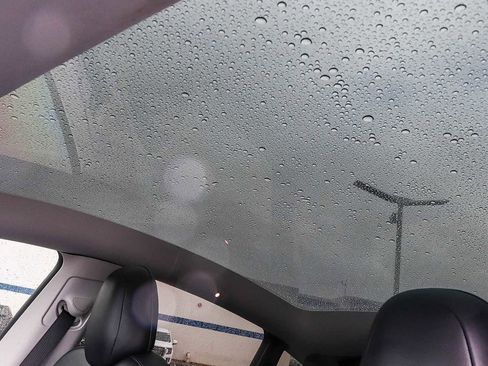 Used 2020 Tesla Model Y Performance image 25