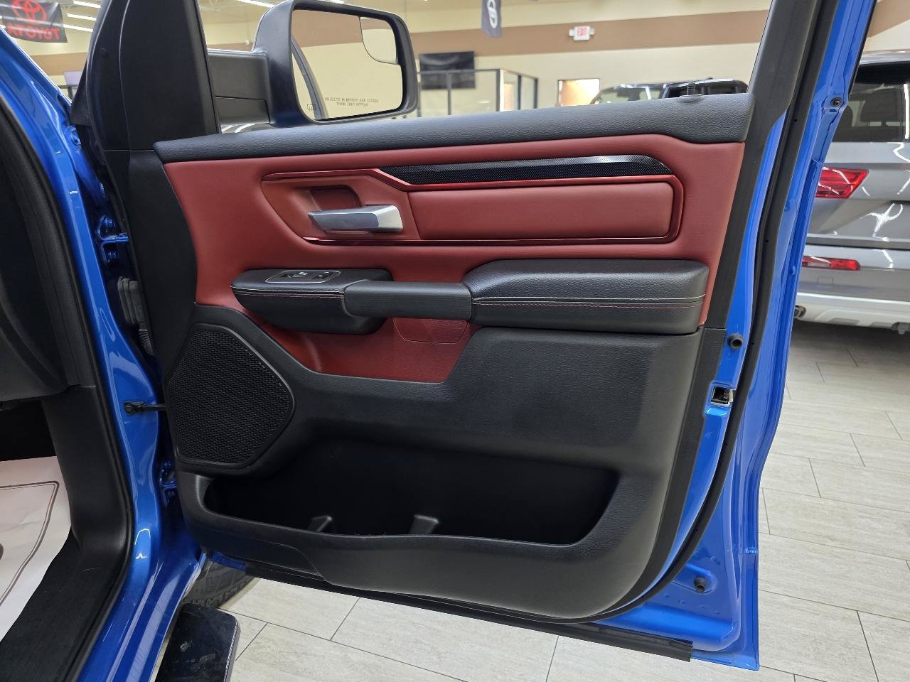 Used 2022 RAM 1500 Rebel AWD/4WD image 37