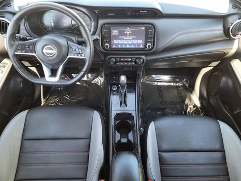 Certified 2023 Nissan Kicks SR w/ SR Premium Package FWD image 12
