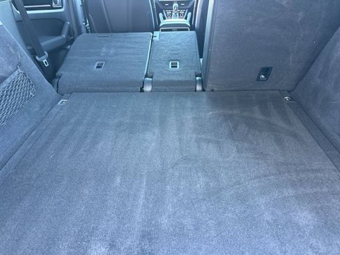 Used 2023 Porsche Cayenne image 15