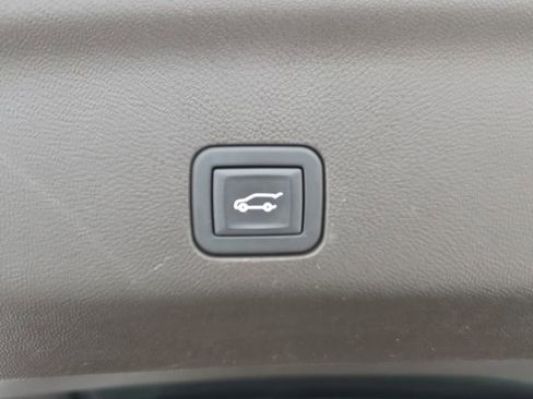 Used 2023 Cadillac Escalade Sport w/ Touring Package image 34