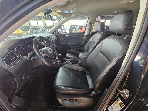 Used 2019 Volkswagen Tiguan SE FWD image 28