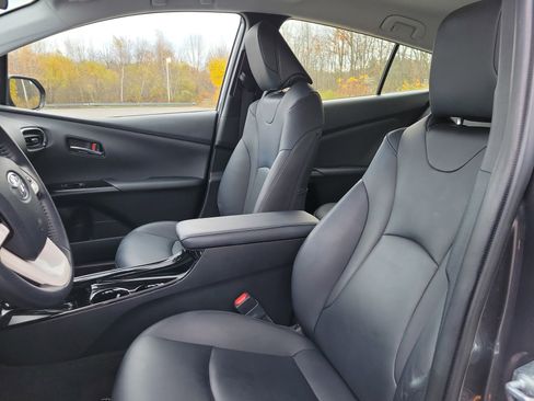 Used 2018 Toyota Prius Prime Plus image 14