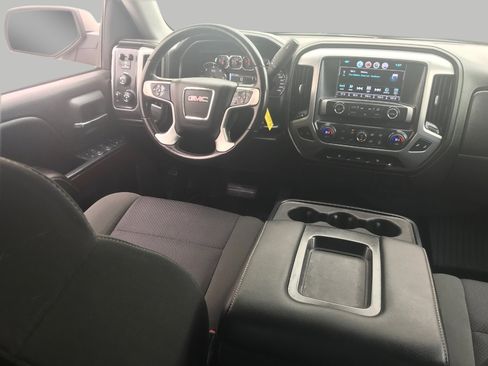Used 2017 GMC Sierra 1500 SLE w/ SLE Value Package image 5