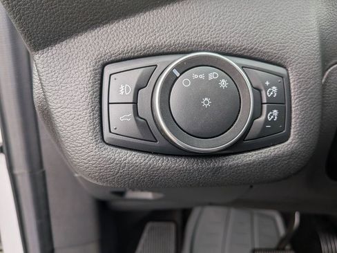 Used 2017 Ford Escape SE FWD image 15