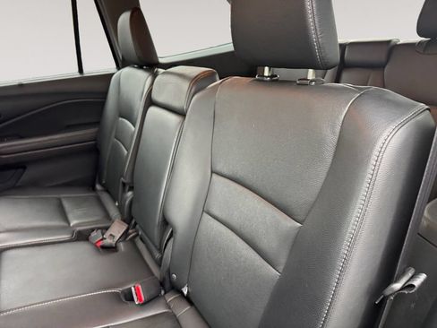 Used 2021 Honda Pilot Special Edition image 13
