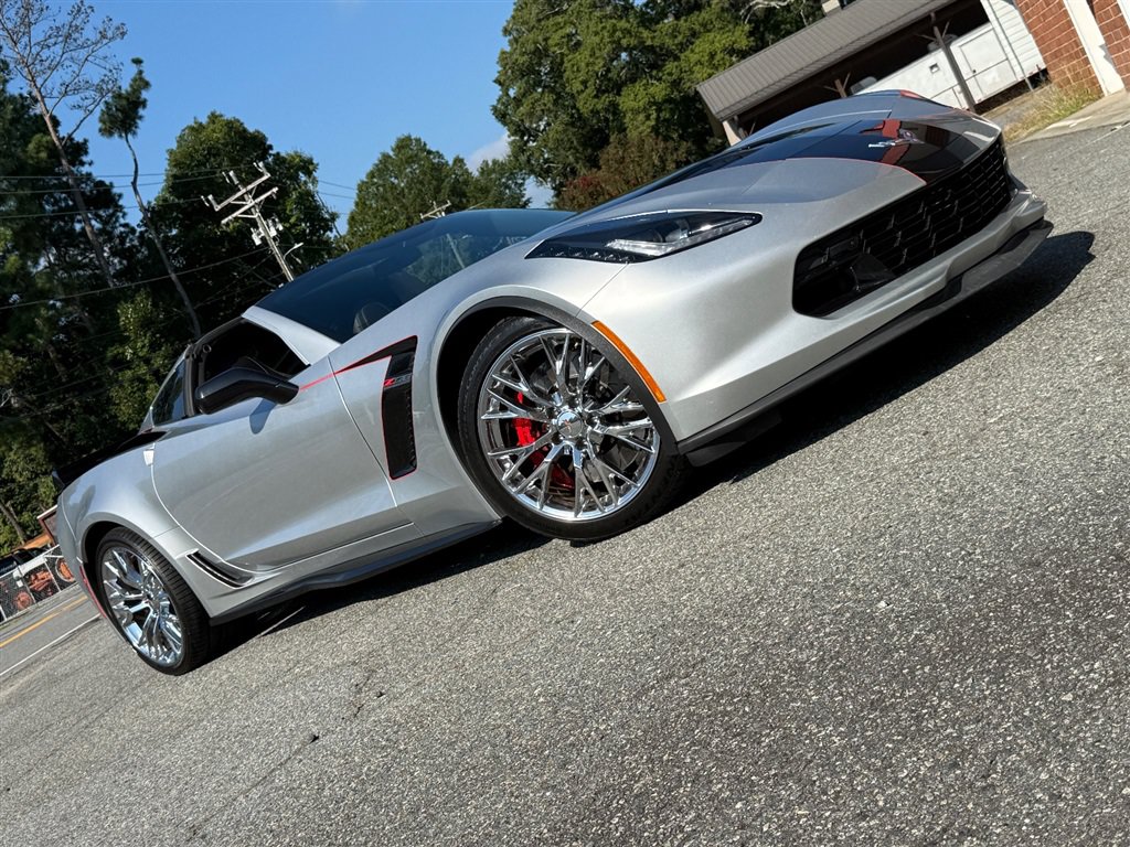 Used 2016 Chevrolet Corvette Z06 w/ 2LZ Preferred Equipment Group RWD image 33