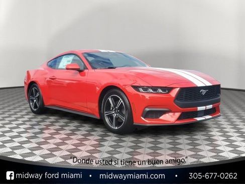 Used 2024 Ford Mustang Coupe RWD image 1