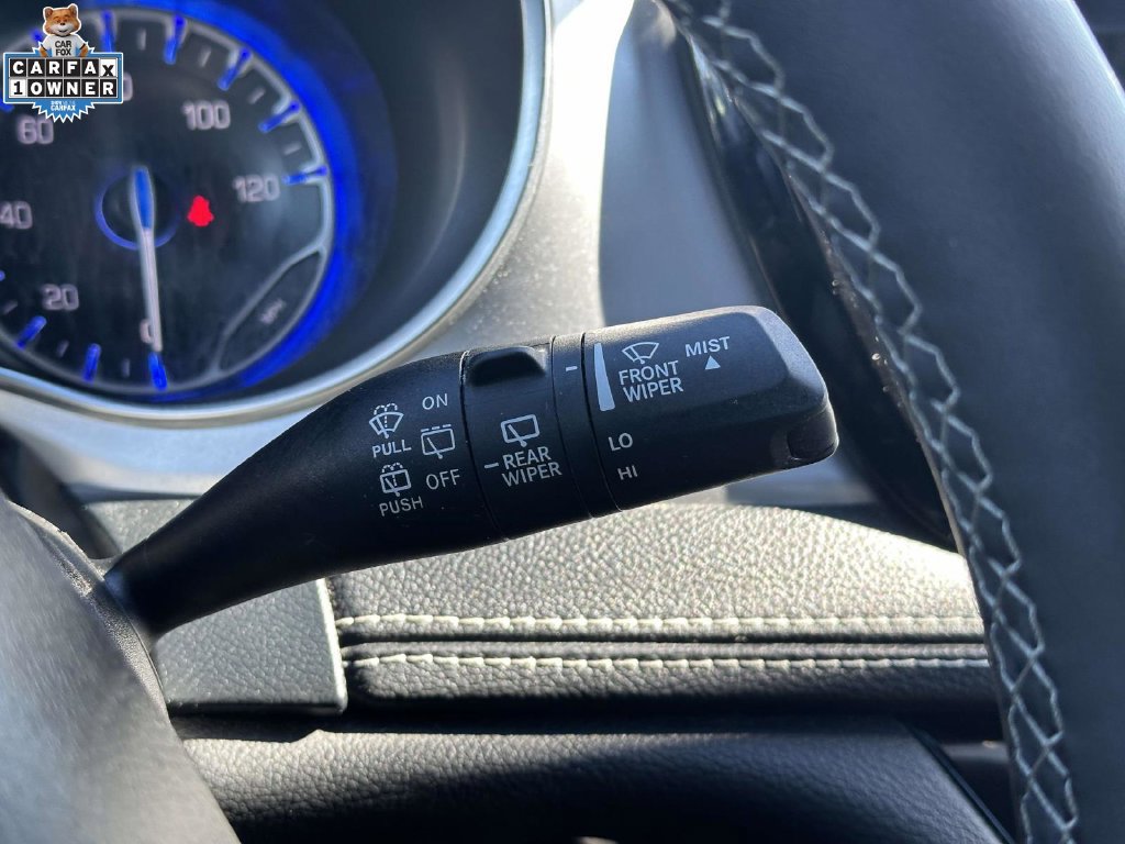 Used 2025 Chrysler Pacifica Limited FWD image 23