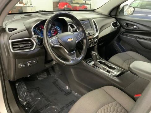 Used 2021 Chevrolet Equinox LT w/ Driver Convenience Package AWD/4WD image 26