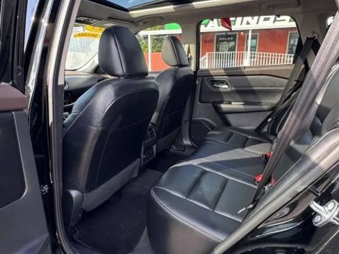 Used 2023 Nissan Rogue SL w/ SL Premium Package FWD image 9