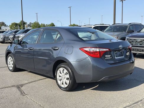 Used 2016 Toyota Corolla LE FWD image 3