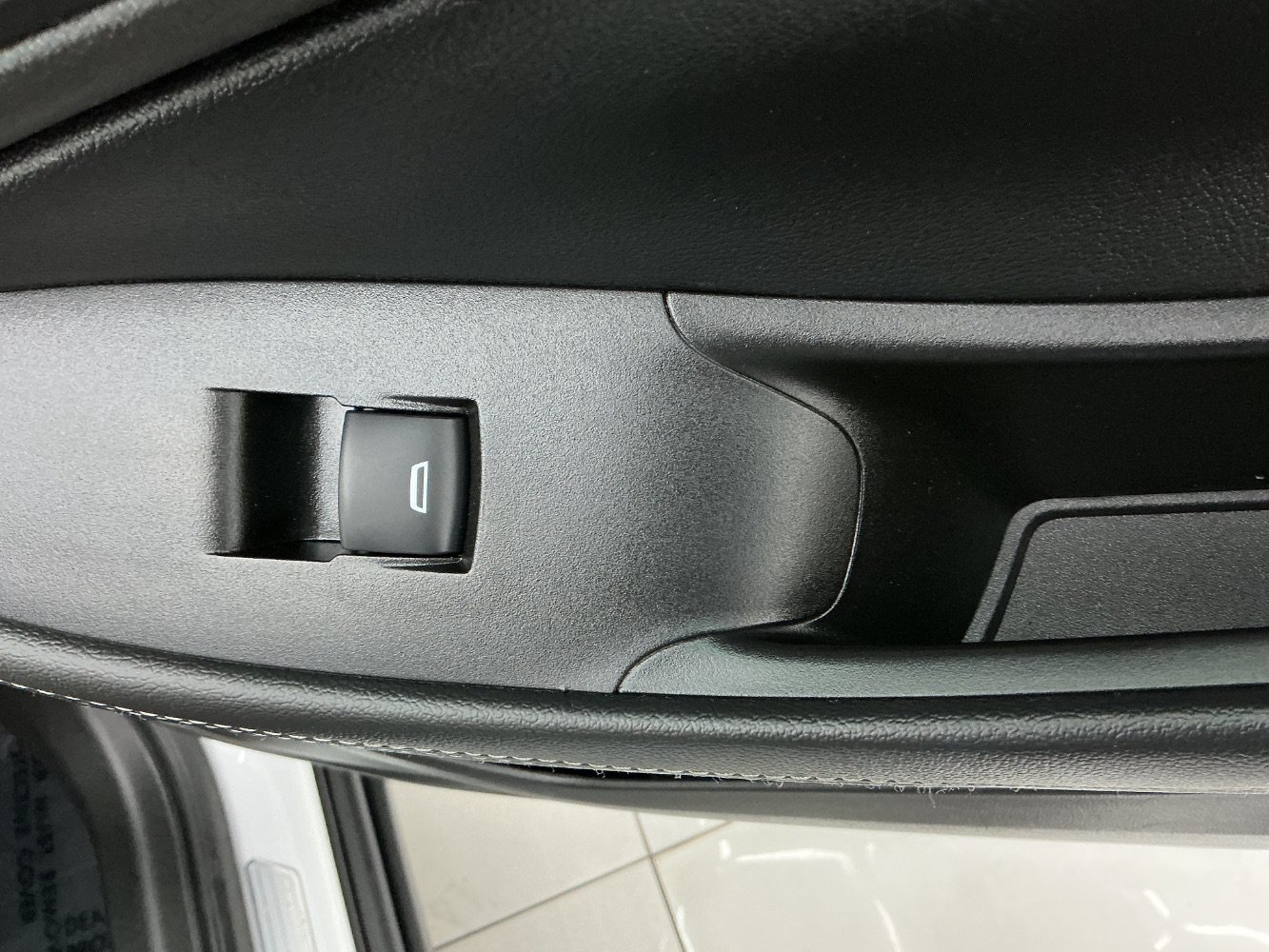 Used 2021 Buick Encore GX Select FWD image 40