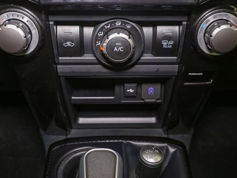 Used 2023 Toyota 4Runner TRD Off-Road Premium image 32