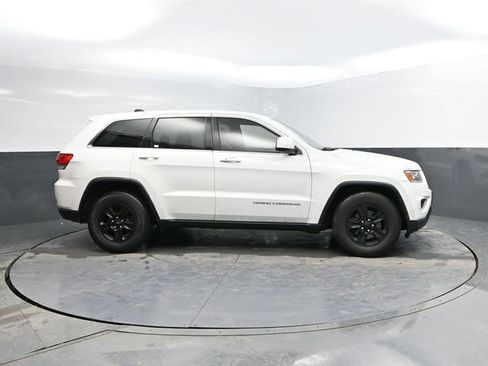 Used 2016 Jeep Grand Cherokee Laredo image 11