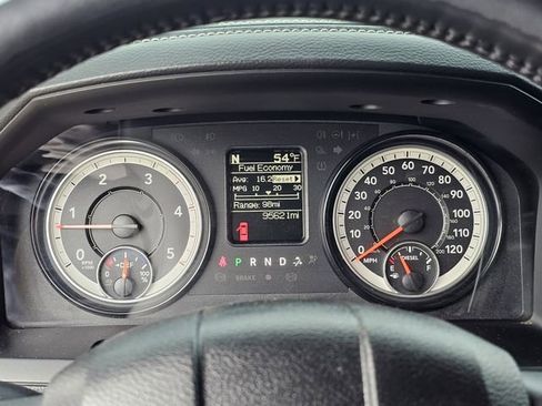 Used 2018 RAM 2500 Big Horn w/ Sport Appearance Group image 12