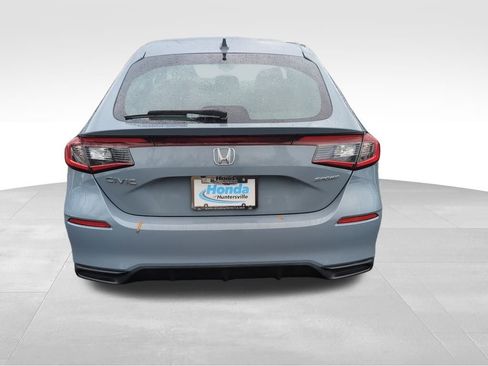 Used 2022 Honda Civic Sport image 6