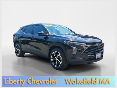 Used 2025 Chevrolet Trax RS w/ Driver Confidence Package