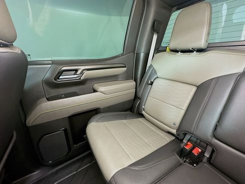 Used 2025 Chevrolet Silverado 1500 ZR2 w/ Technology Package AWD/4WD image 12