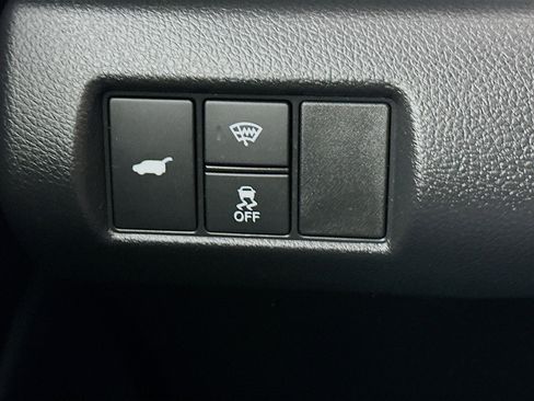 Used 2025 Honda Pilot TrailSport image 16