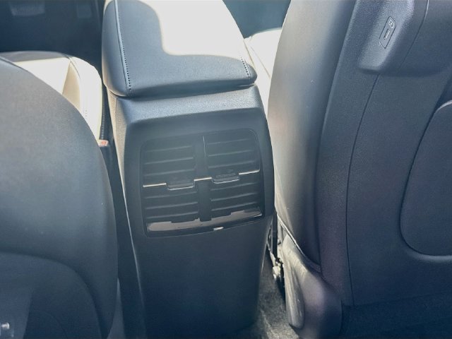 New 2026 Kia Niro Wind FWD image 25