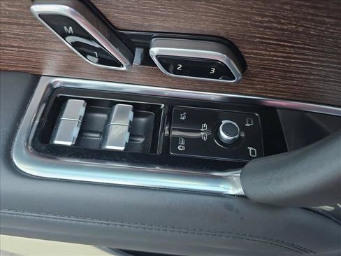 Used 2023 Land Rover Range Rover SE AWD/4WD image 28