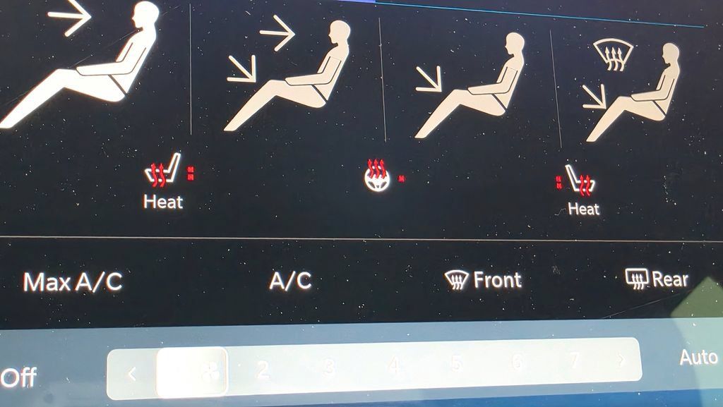 Used 2025 Chrysler Pacifica Select FWD image 37