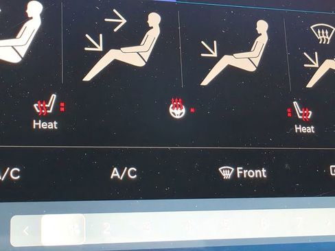 Used 2025 Chrysler Pacifica Select FWD image 37