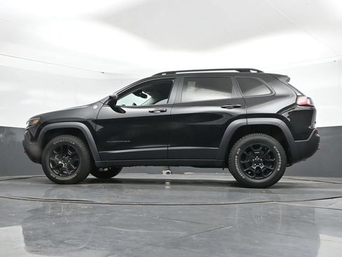 Used 2022 Jeep Cherokee Trailhawk w/ Premium Leather Package AWD/4WD image 47