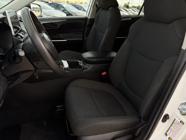 Certified 2025 Toyota RAV4 LE AWD/4WD image 23