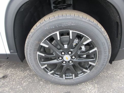 New 2026 Chevrolet Traverse LT w/ Sun and Wheel Package image 9