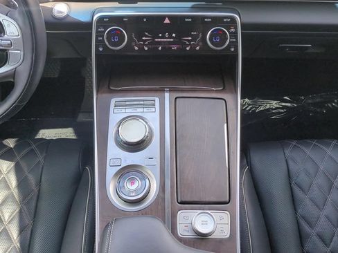 Used 2024 Genesis GV80 3.5T w/ Prestige Matte Package AWD/4WD image 15