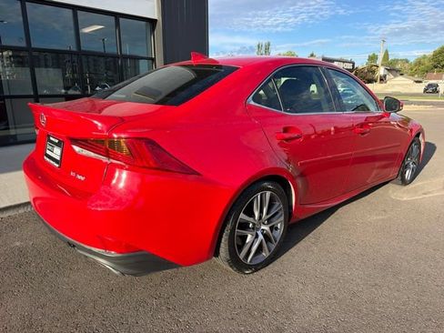 Used 2019 Lexus IS 300 w/ Accessory Package 2 RWD image 7