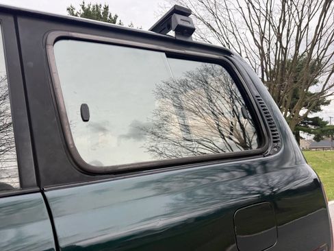 Used 1996 Toyota Land Cruiser image 34