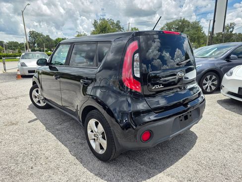 Used 2017 Kia Soul FWD image 4