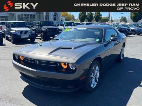 Used 2023 Dodge Challenger SXT w/ Cold Weather Group image 2