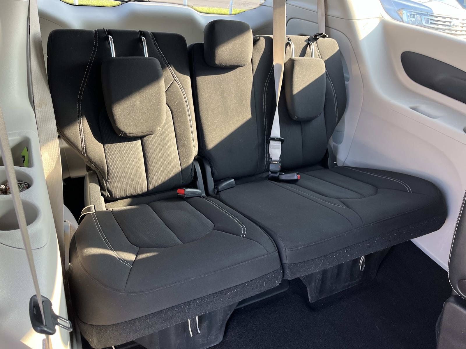 Used 2023 Chrysler Voyager LX FWD image 20