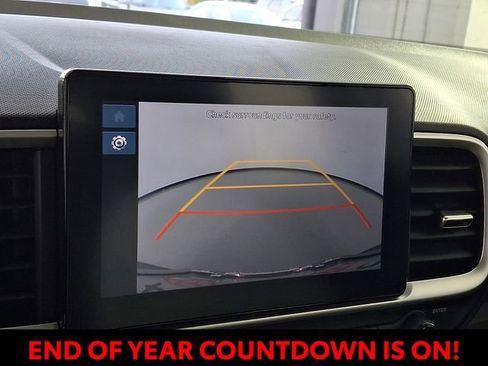 Certified 2024 Hyundai Venue SEL image 23