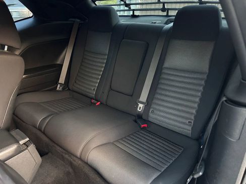 Used 2012 Dodge Challenger R/T image 9