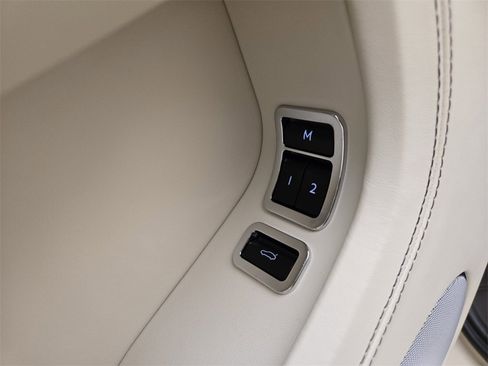 Used 2023 Bentley Continental GT Mulliner image 36