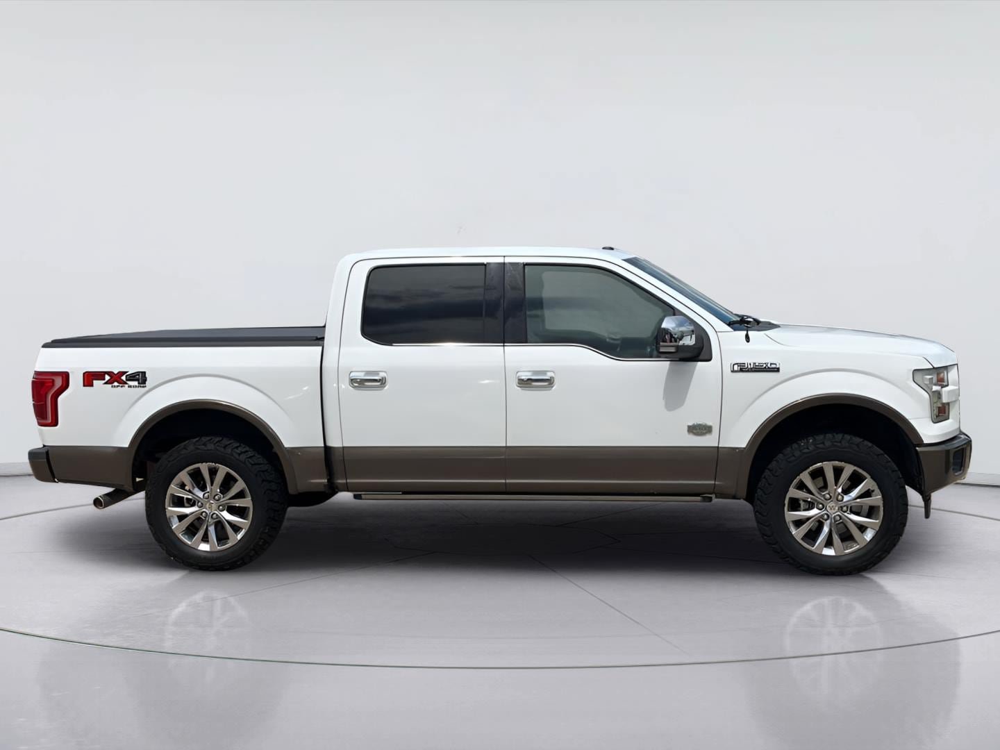 Used 2017 Ford F150 King Ranch w/ Equipment Group 601A Luxury AWD/4WD image 3