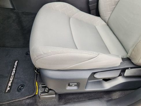 Certified 2025 Toyota Tacoma SR5 image 23