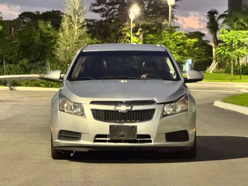 Used 2013 Chevrolet Cruze LT FWD image 5