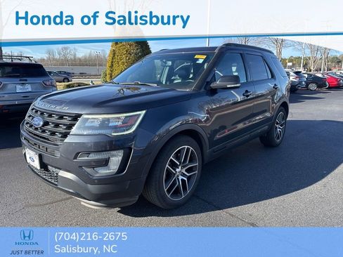 Used 2017 Ford Explorer Sport w/ Equipment Group 401A image 3