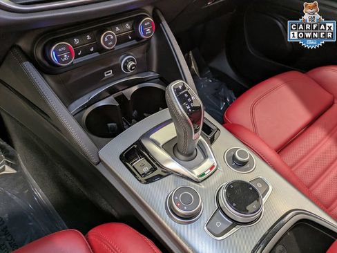 Used 2024 Alfa Romeo Stelvio Veloce AWD/4WD image 15
