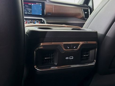 Used 2024 GMC Sierra 3500 Denali Ultimate image 29