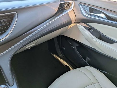 Used 2021 Buick Enclave Essence w/ Sound and Sites Package image 17