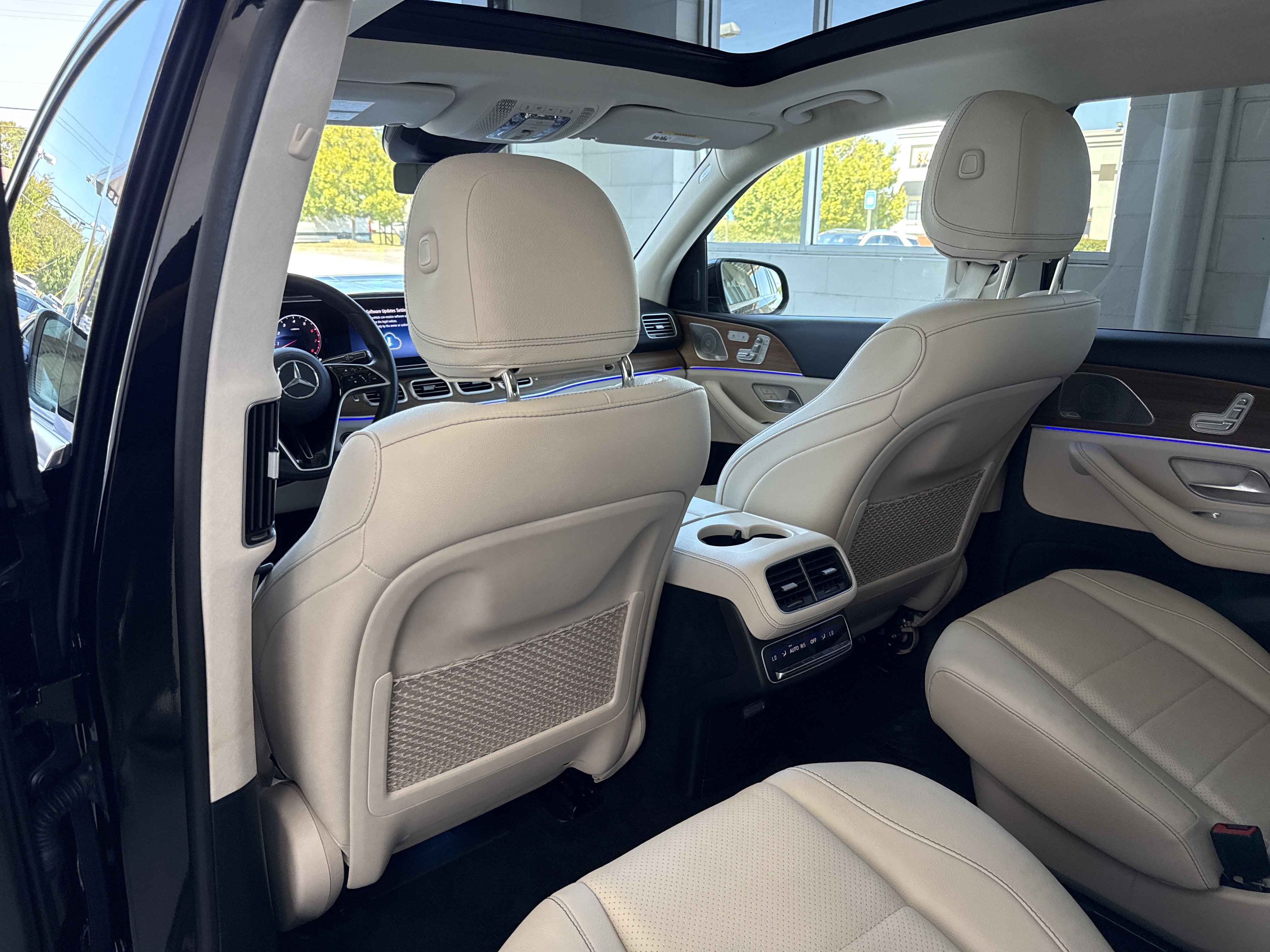 Certified 2024 Mercedes-Benz GLS 450 4MATIC image 26